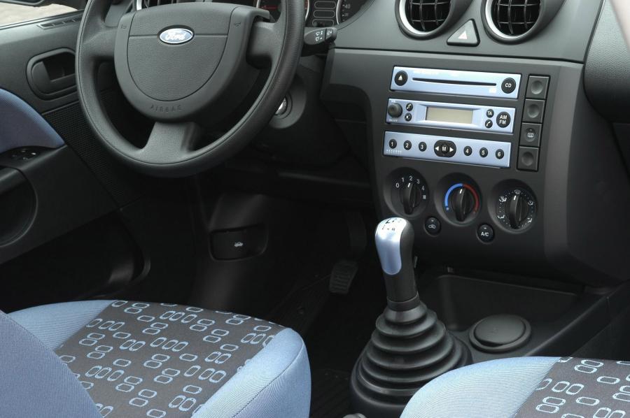  Ford Fiesta 2003 года  (фото 129 из 142)